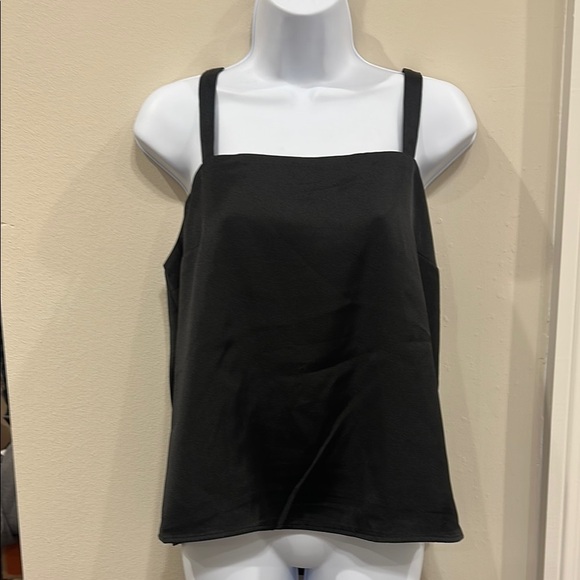 NWT Express Black Sleeveless Top- medium - Picture 1 of 5